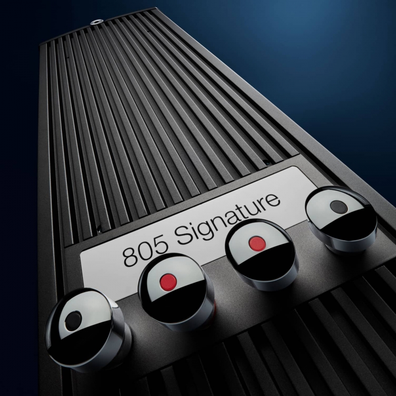 805 D4 Signature